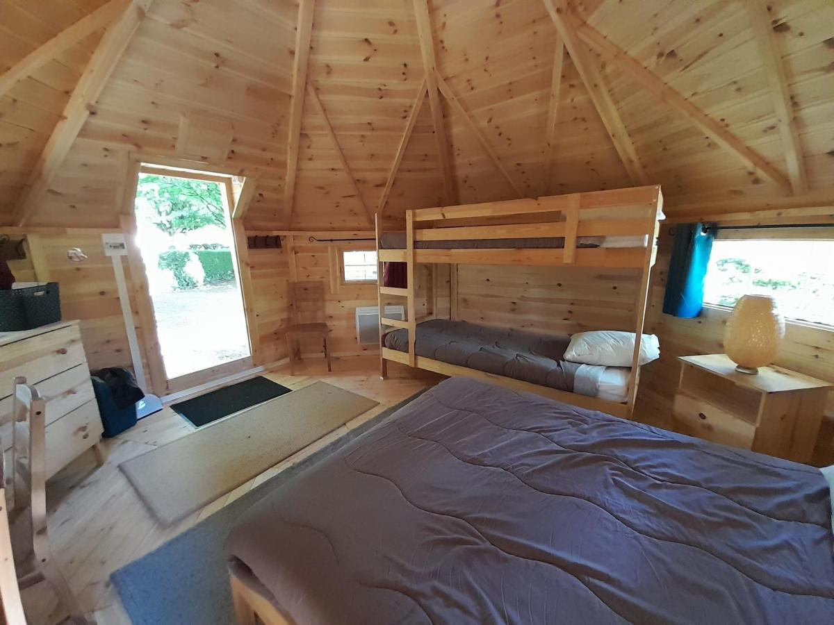 Camping Le Vallage Attigny Eksteriør billede