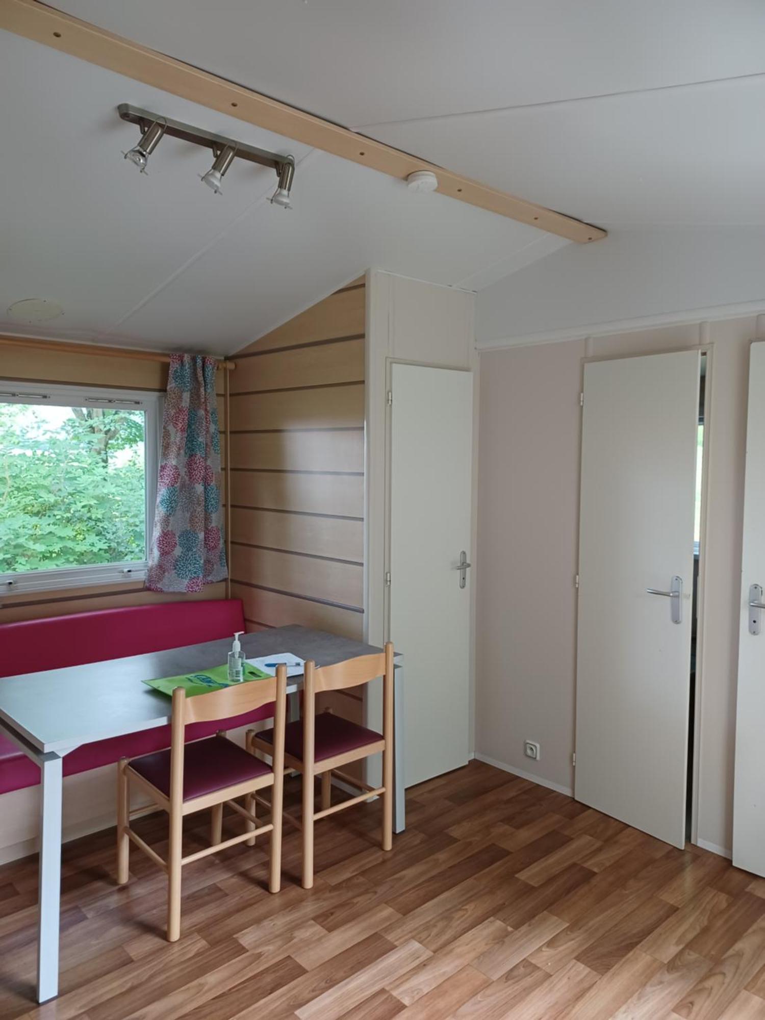 Camping Le Vallage Attigny Eksteriør billede